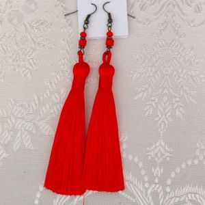 Tassel earrings red